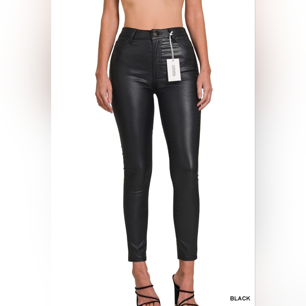 Zenana Black High-Waisted Skinny Pants